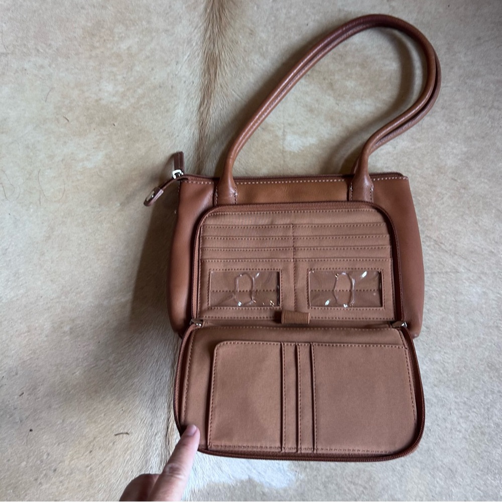 Vintage Fossil Tan Leather Shoulder Bag - Y2K - has a wallet attached - Picture 3 of 5